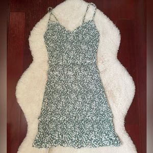 BRAND NEW Abercrombie&Fitch green floral print mini dress